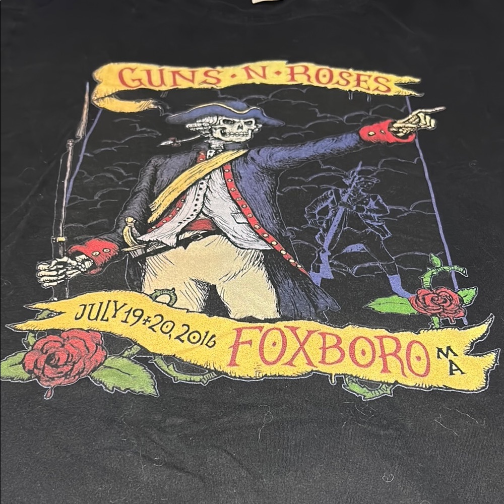 Black Guns N Roses Foxboro T-Shirt